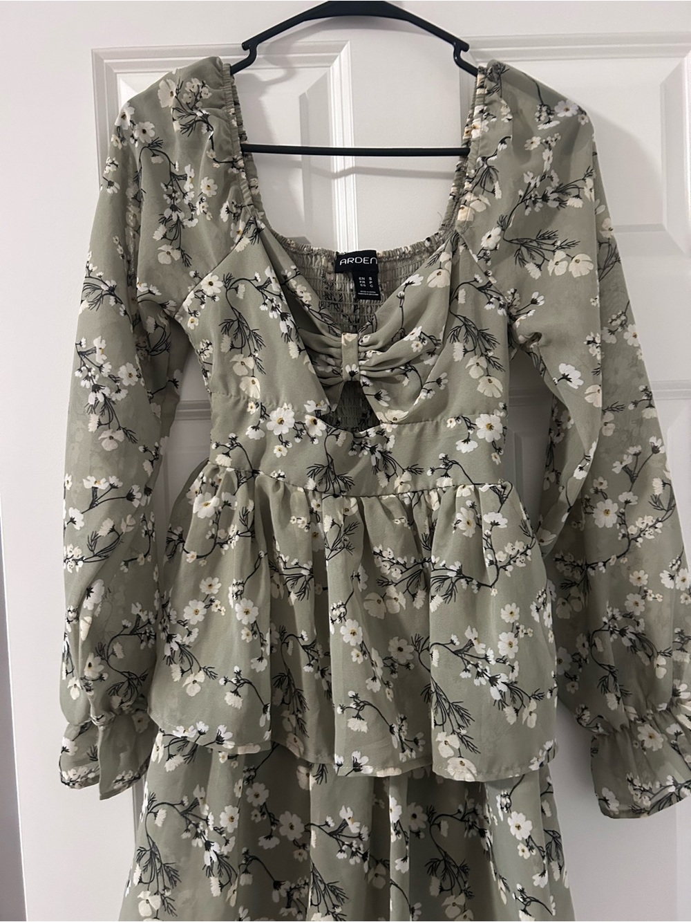Ardene Olive Green Floral Tie-Front Peplum Blouse